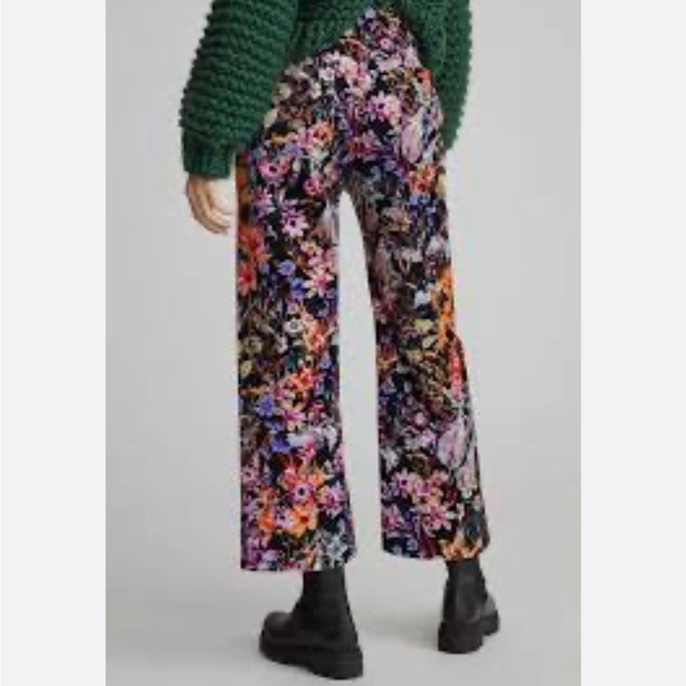 Maeve Floral Velvet Cropped Wide-Leg Pants in Black Multi